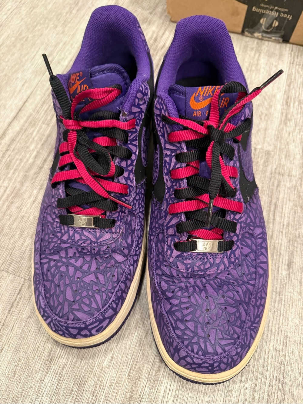 Nike Men’s Athletic Shoes in Purple, Black, Pink